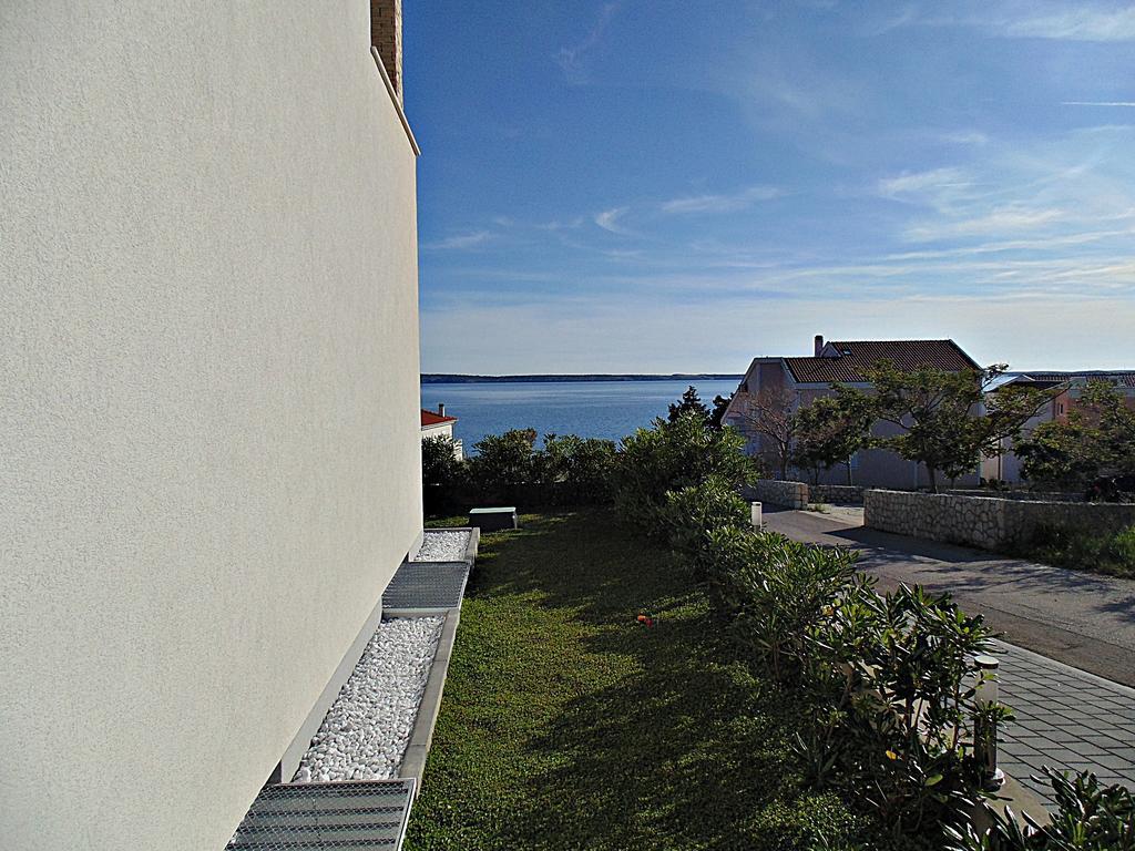 House Natali 70M From The Beach - Free Ev Top Up Rtina Exterior photo