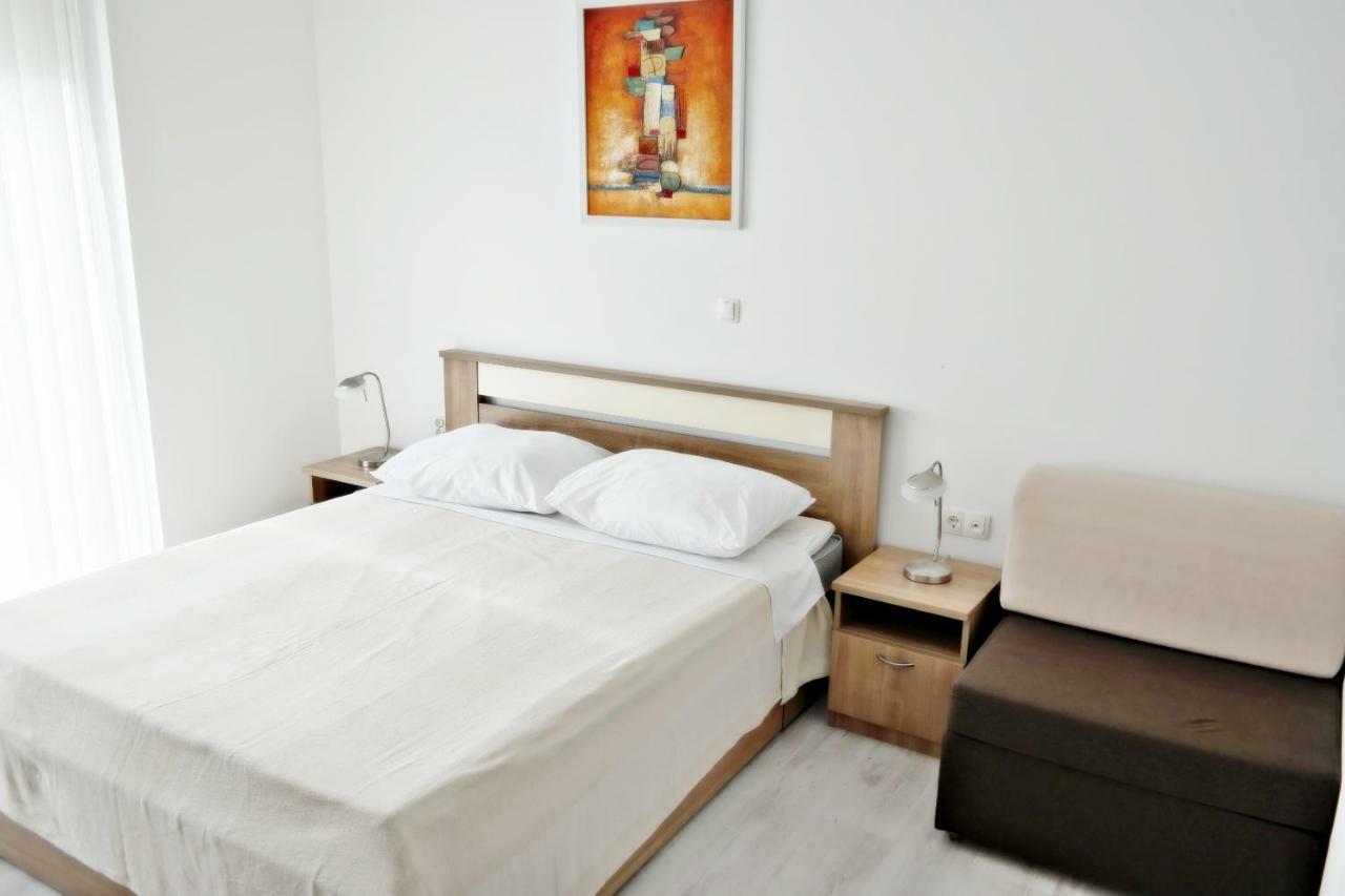 House Natali 70M From The Beach - Free Ev Top Up Rtina Exterior photo